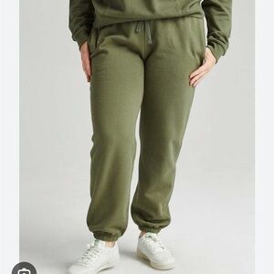 Richer Poorer olive green recycled fleece jogger size large lounge wear
